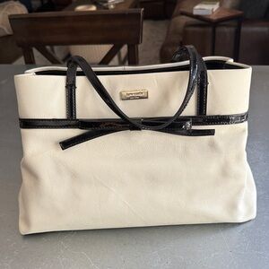 Kate Spade Black and Cream Shoulder Bag